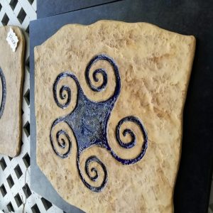SÍMBOLO CELTA EN BARRO