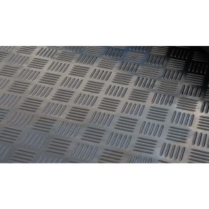Suelo Goma checker negro en 3mmx1400mm precio M Lineal