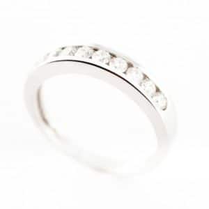 SORTIJA ORO BLANCO Y 9 DIAMANTES 0,50cts