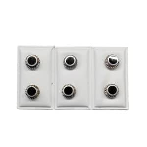 Pendientes de botón de plata y azabache