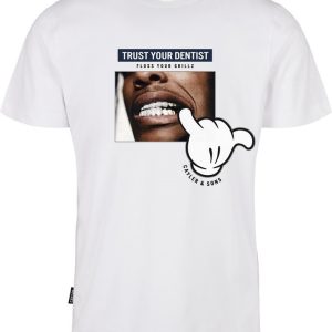 Camiseta Manga Corta Cayler And Sons Trust Your Dentist, Blanca
