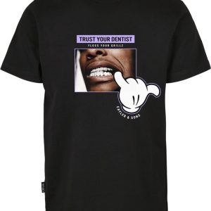 Camiseta Manga Corta Cayler And Sons Trust Your Dentist, Negra