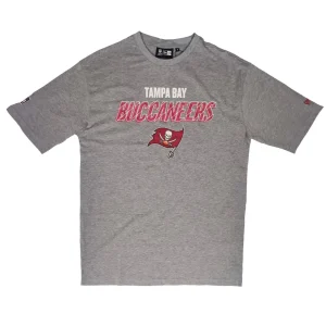 Camiseta manga corta Tampa Bay Buccaneers «NFL Script Graphic» Oversized de New Era en Gris