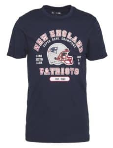 CAMISETA NEW ENGLAND PATRIOTS NFL WORDMARK HELMET.