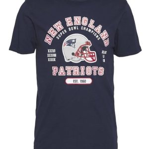 CAMISETA NEW ENGLAND PATRIOTS NFL WORDMARK HELMET.