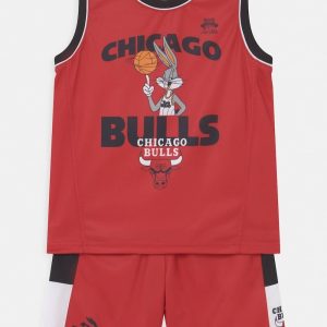 CONJUNTO BALONCESTO SPACE JAM 2 – CHICAGO BULLS NIÑOS