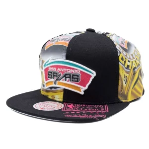 GORRA SAN ANTONIO SPURS NBA SHIRT REMIX – MITCHELL AND NESS.