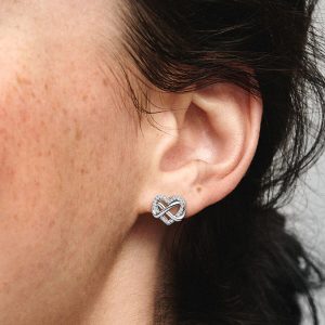 Pendientes de Botón Corazón