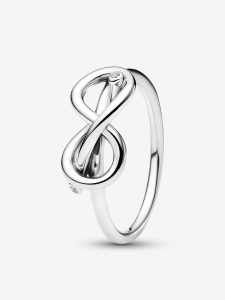 Anillo Nudo Infinito