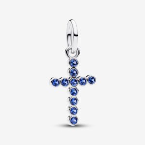 Colgante Cruz de plata con puntos de luz azules