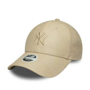 Gorra curva New York Yankees 9Forty New Era MLB PU Beige